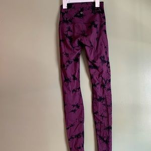 LULULEMON Leggings With Tie Dye Pattern